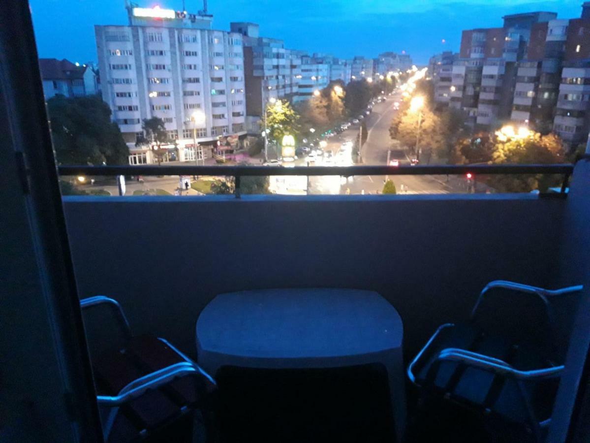Hellen'S Ultracentral Apartament Buzău Exterior photo